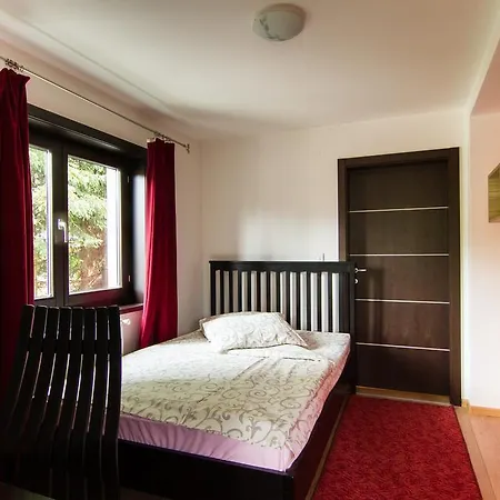 Cortina Apartamento Zlatibor